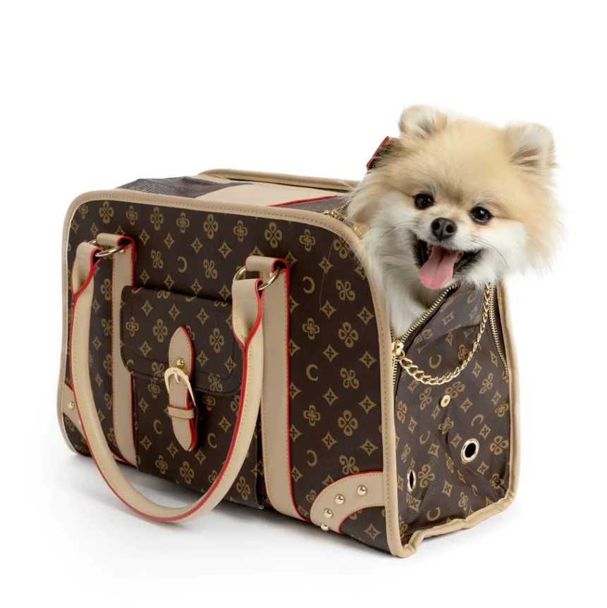 Luxe Pet Travel Carrier – Chic & Discreet Jetset Style