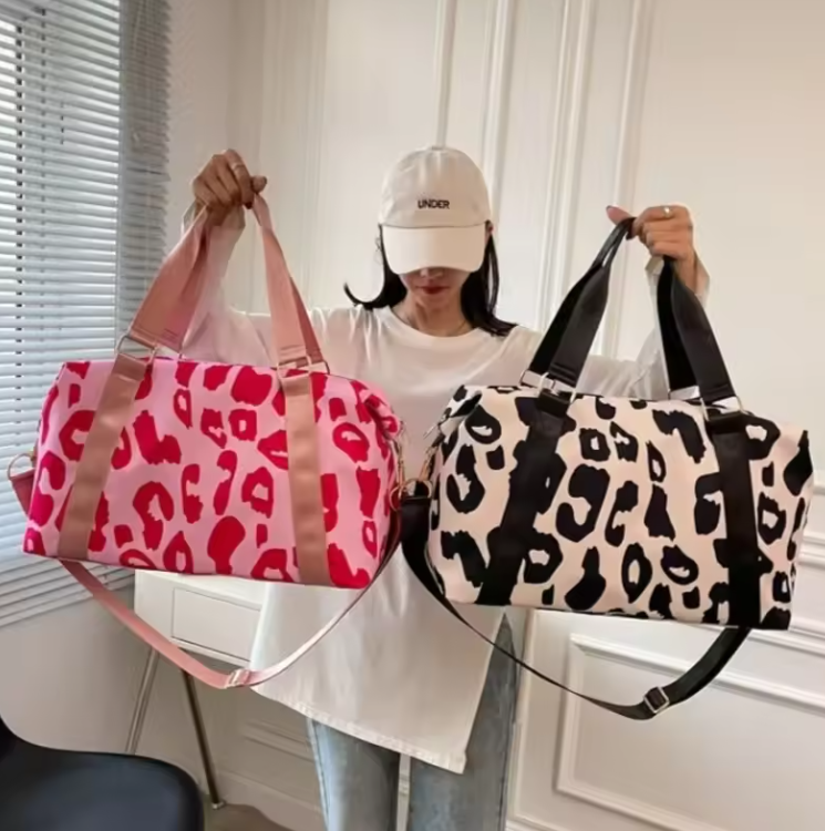 Luxe Leopard Print Travel Tote – Stylish & Practical